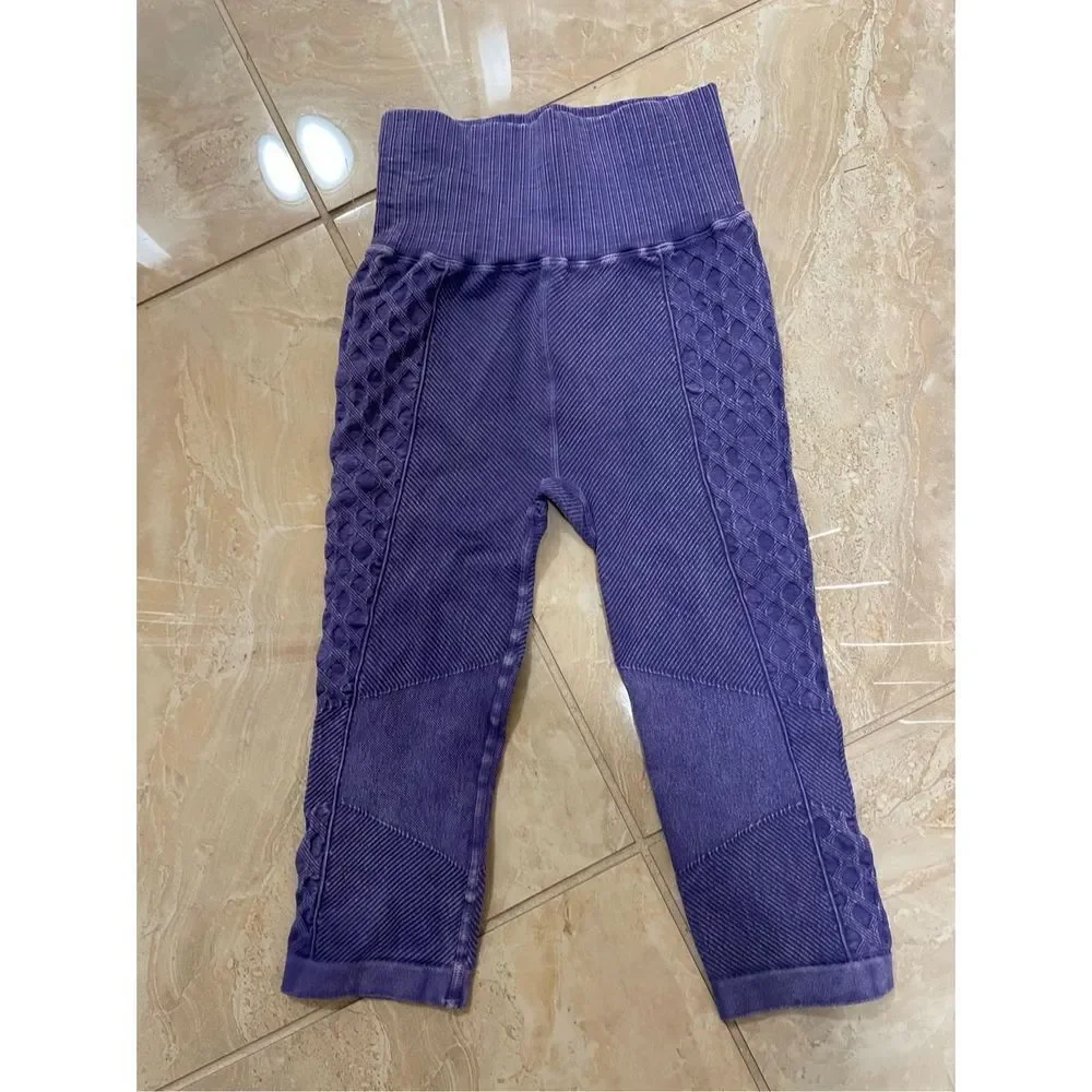 Free People Movement Mid Rise New Free People Cropped leggings size XS/S